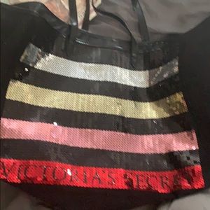 Viktoria secret tote never used